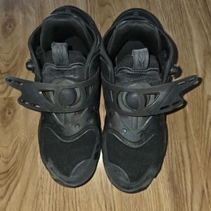 Reebok juun.j Black Sneakers